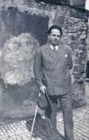  TucholskyParis1928.jpg - Bild