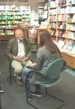 Prof. Pätzold im Gespräch Paetzold im Gespraech.jpg - Bild