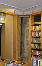 Wassereinbruch3-Buchladen-2015-07-27 Laden_Wassereinbruch3-2015--07-27.jpg - Bild