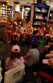 Welttag-des-Buches-4.Klasse-KirchheimerGrundschule.jpg - Bild