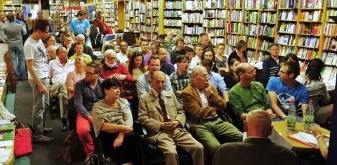 8. Mai 1945. Vortrag und Diskussion mit Prof. Kurt Pätzold besucher.jpg - Bild